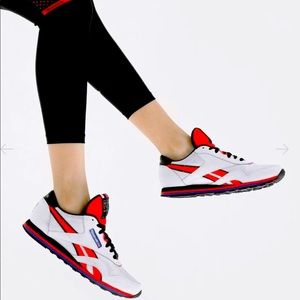 New PE Nation Reebok classics (size 7)